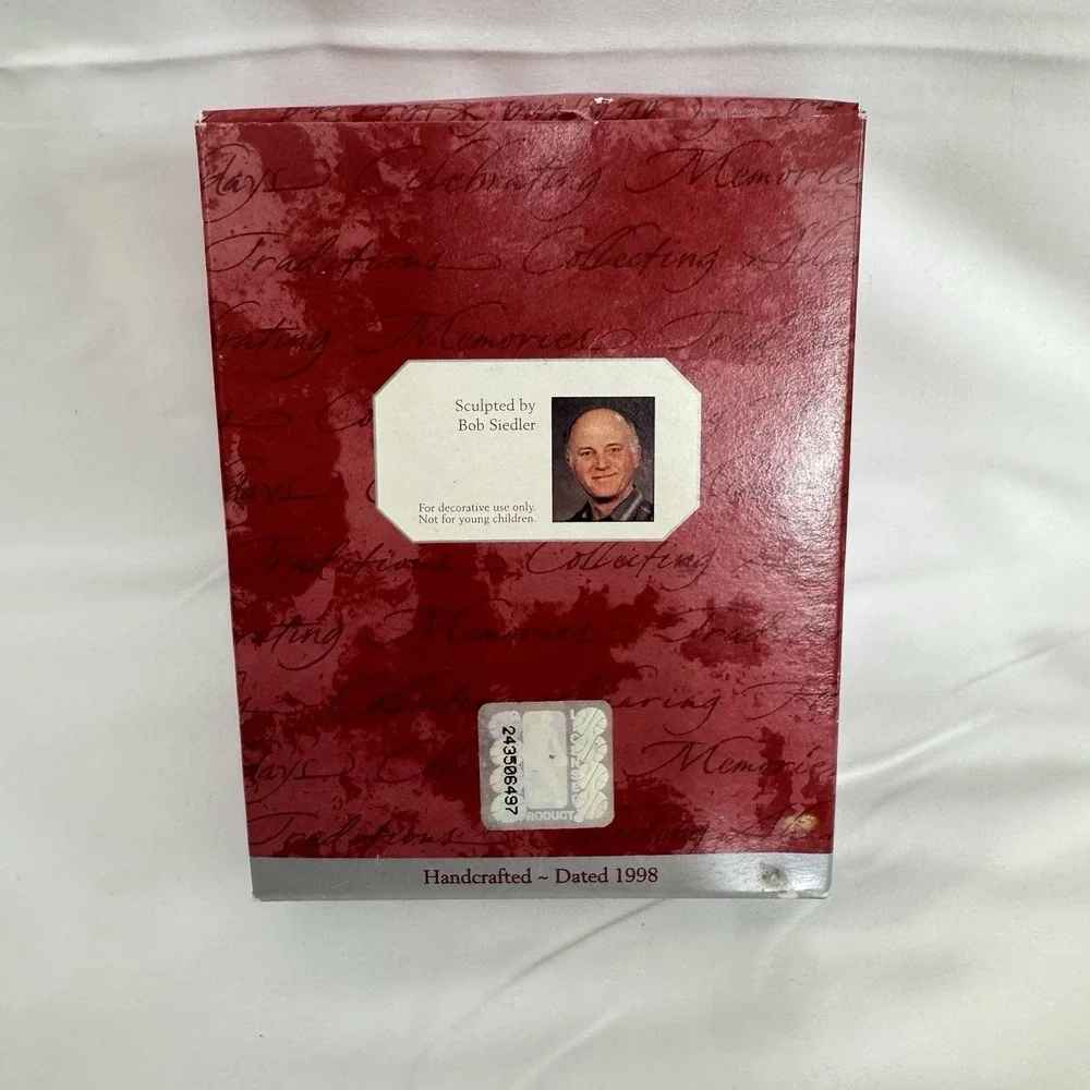 Hallmark Keepsake NBA‎ Chicago Bulls Ornament Go Bulls! Bear Basketball 1998